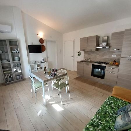 Il Melograno Casa Vacanze Теулада Экстерьер фото